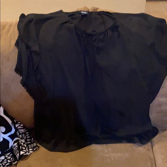 2 ladies tops - Picture 4 of 6